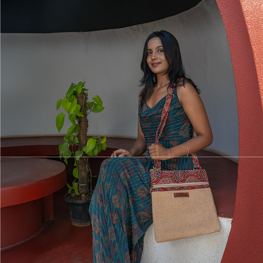 Dobby Kalamkari Jute Sling Bag Medium