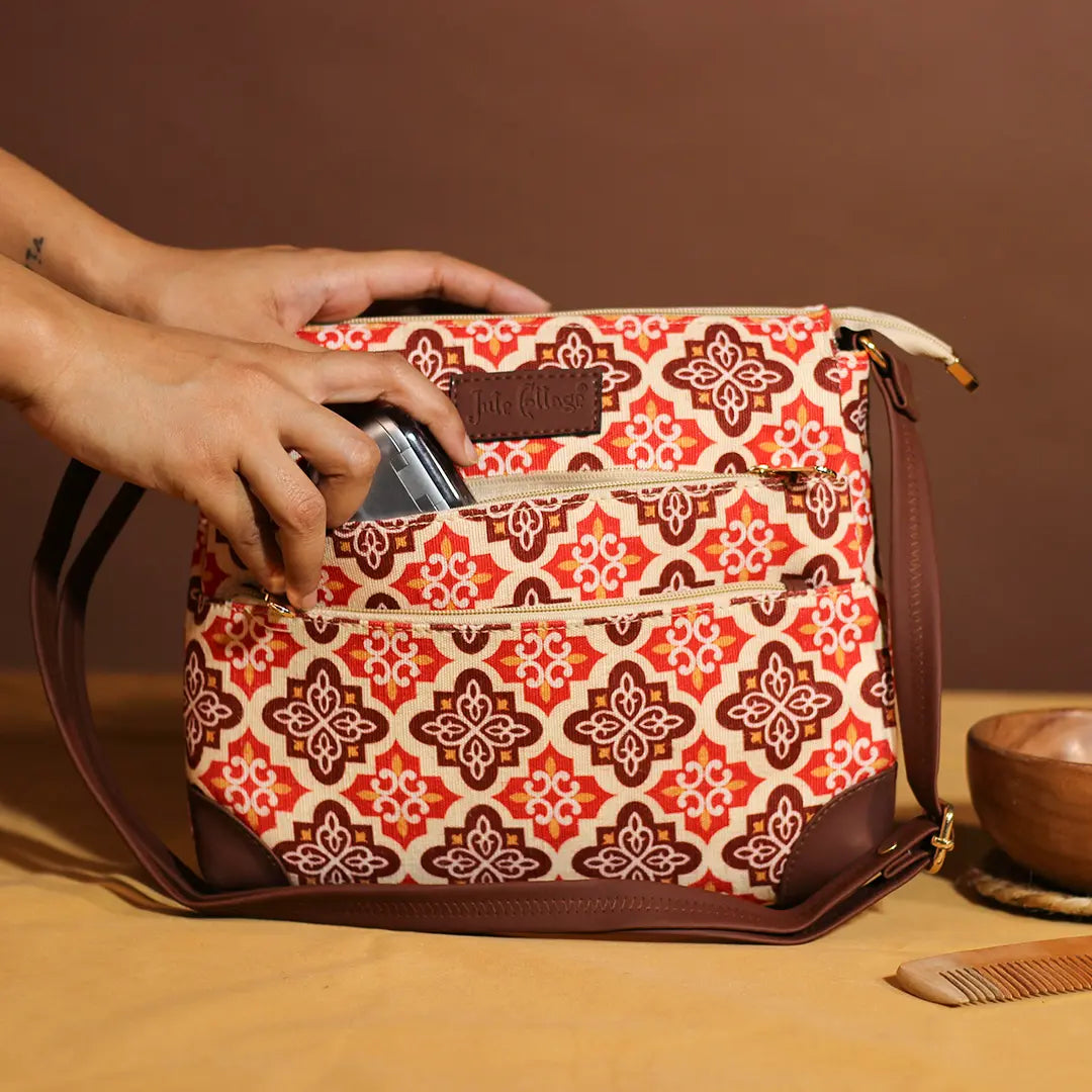 Diamond PanEdged Sling Bag