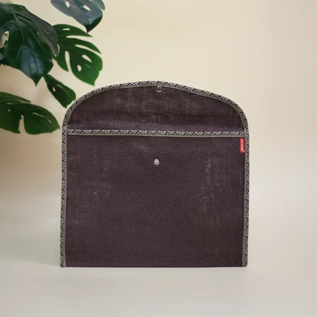 Full Flap folder with button