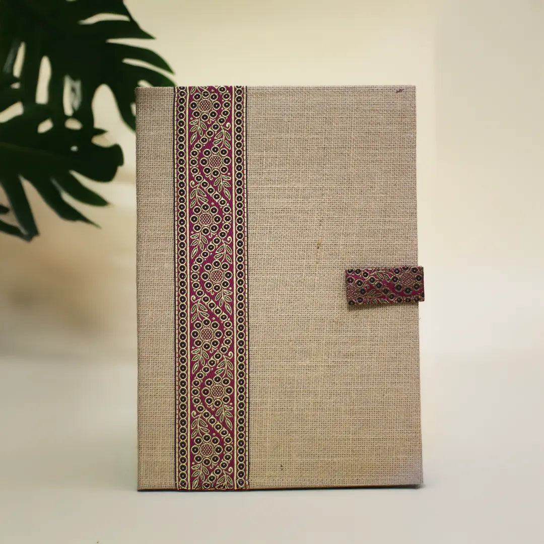Lace Jute Folder