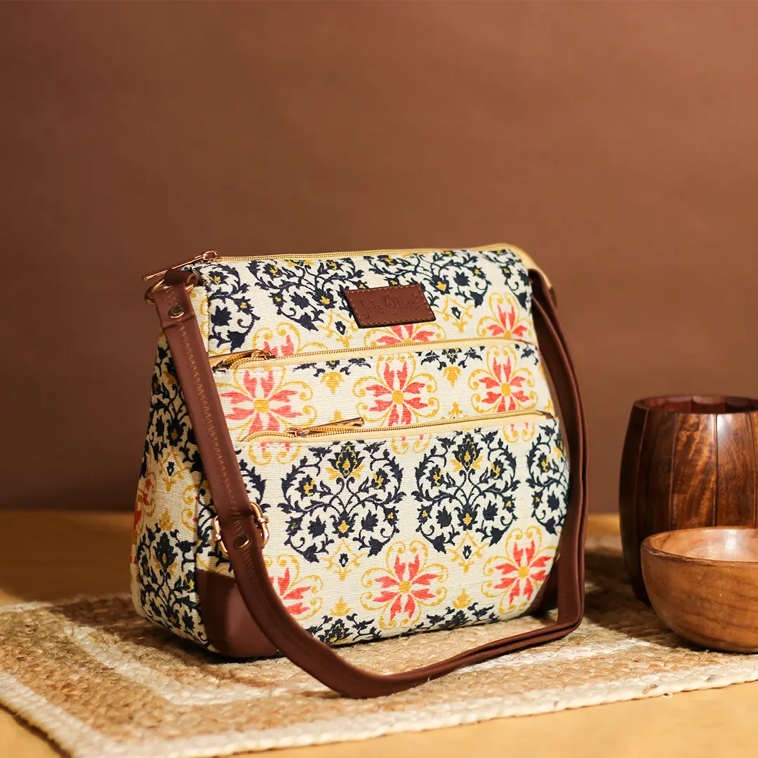 Lattice PanEdged Sling Bag