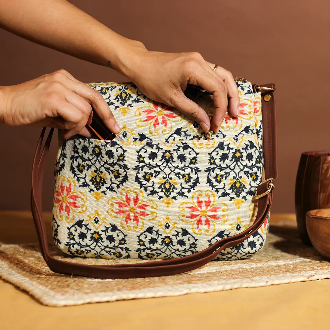 Lattice PanEdged Sling Bag