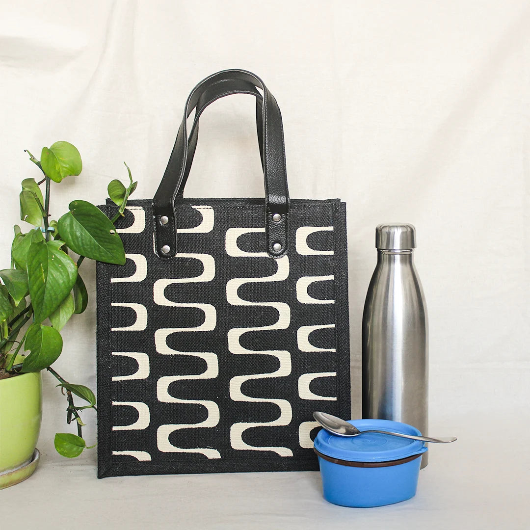 Curvy Lines Jute lunch bag