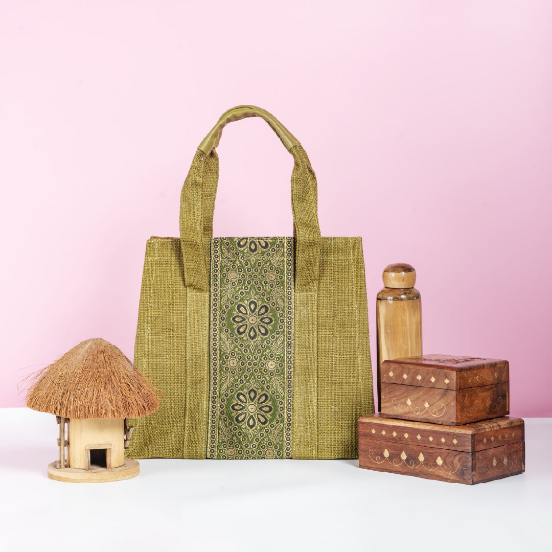 Vertical Lace Jute Lunch Bag with Zipper