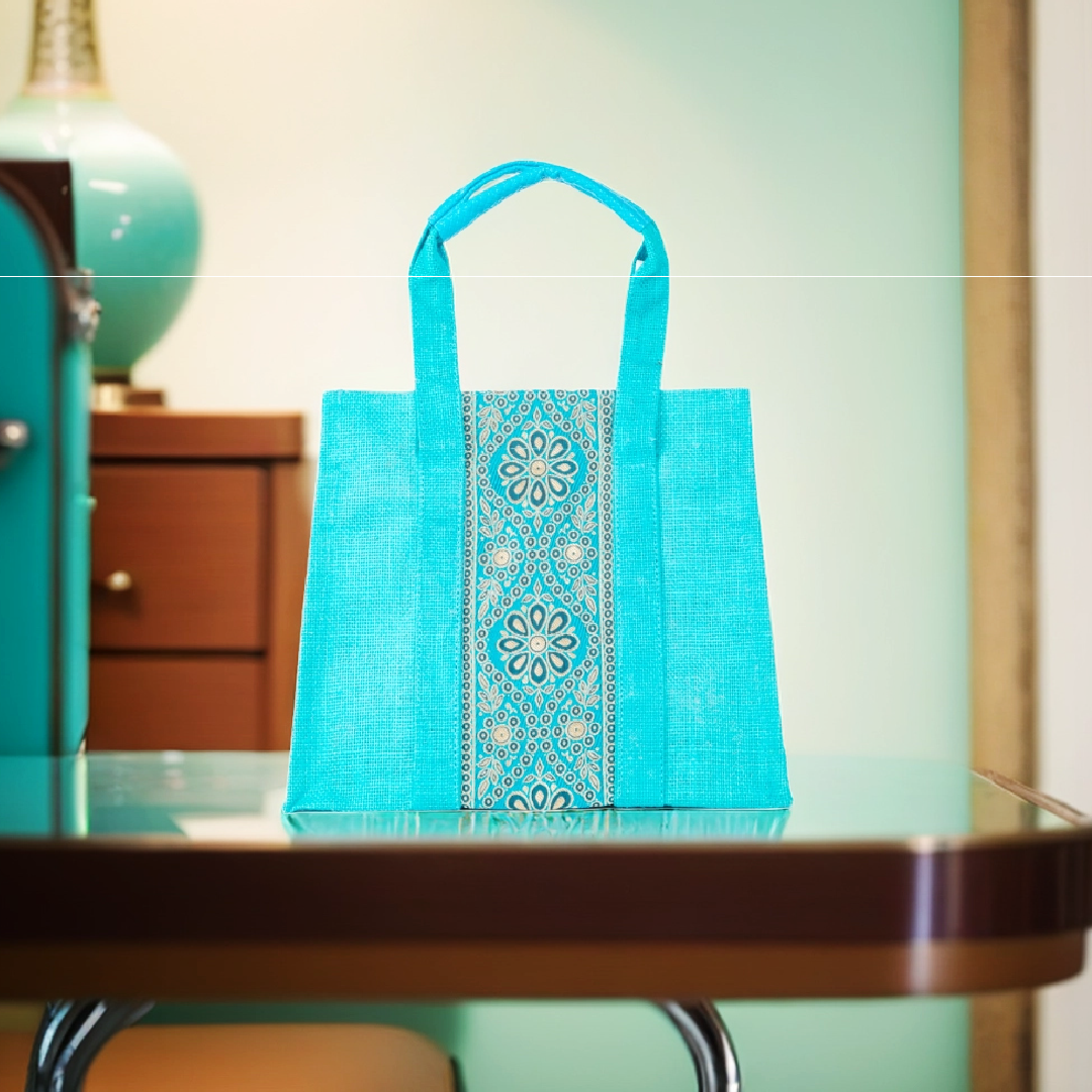 Vertical Lace Jute Lunch Bag with Zipper