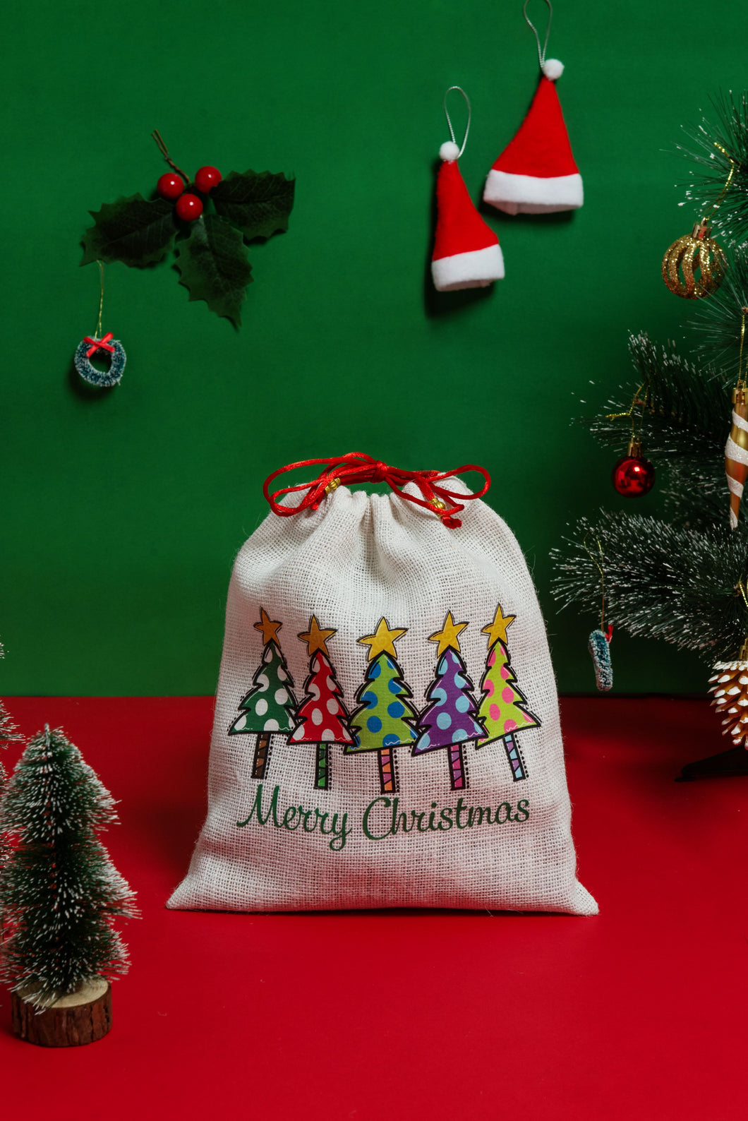 12 X 9 FIVE TREES MERRY CHRISTMAS STRING POUCH (A-197-WHITE/RED)