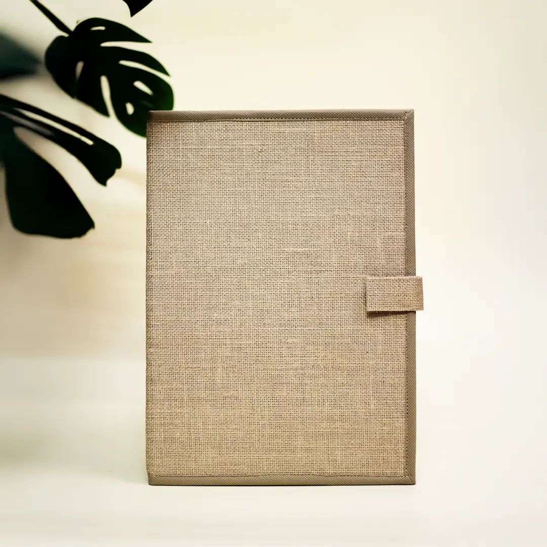 Rustic Folder With Board