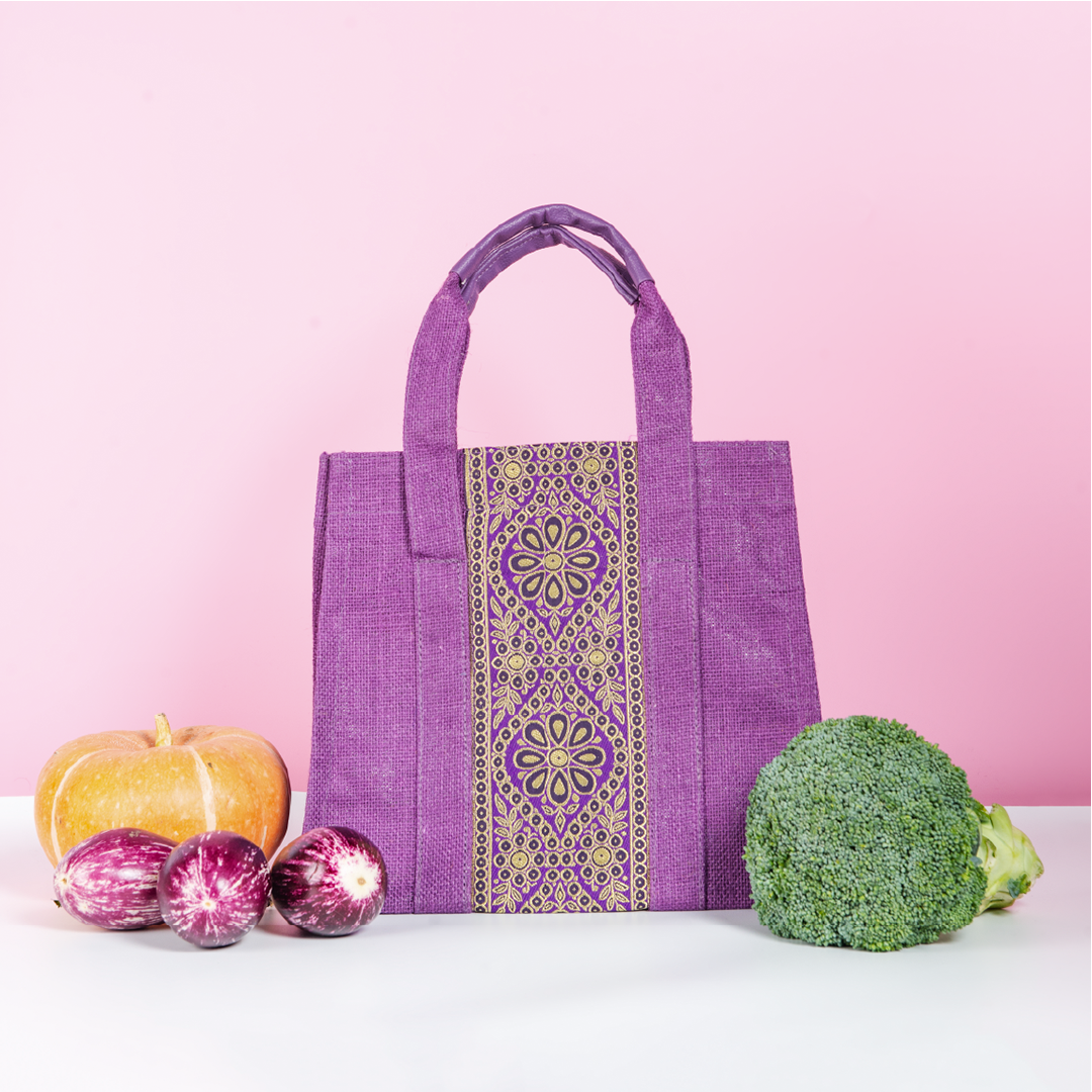 Vertical Lace Jute Lunch Bag with Zipper