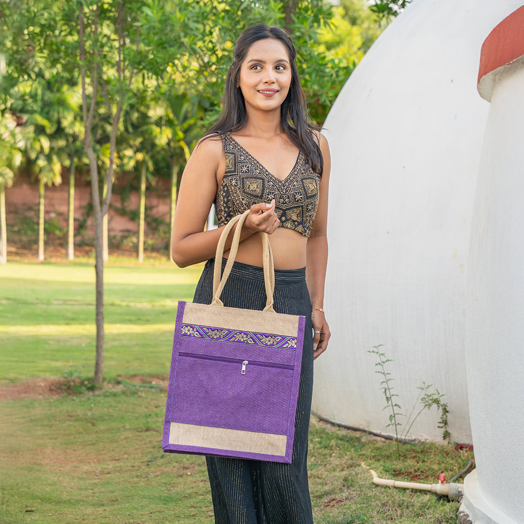 Front Pocket Lace Jute Lunch Bag