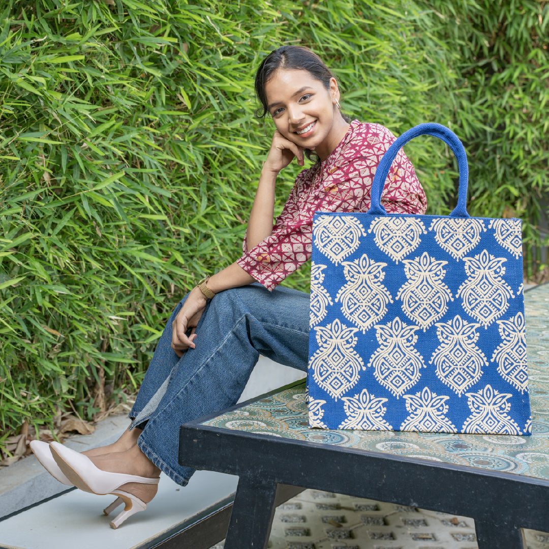 Printed Zipper Jute with Bottom Board