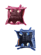 Load image into Gallery viewer, Combo of BOTTLE BAG JUTE COTTAGE PRINTED (B-062-BRIGHT BLUE) and BOTTLE BAG JUTE COTTAGE PRINTED (B-062-MAGENTA)
